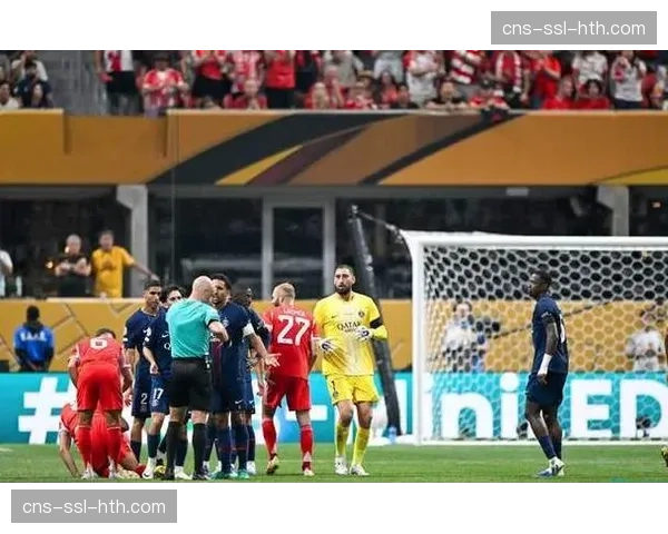 战术板:拜仁慕尼黑预计将利用场地宽度冲击巴黎圣日耳曼防线 战术板:拜仁慕尼黑预计将利用场地宽度冲击巴黎圣日耳曼防线