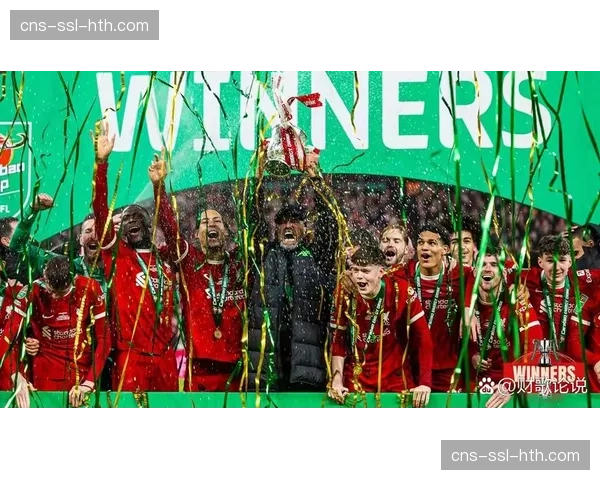 英超冠军奖杯将在夺冠球队所在城市进行为期一周巡游 英超冠军奖杯将在夺冠球队所在城市进行为期一周巡游